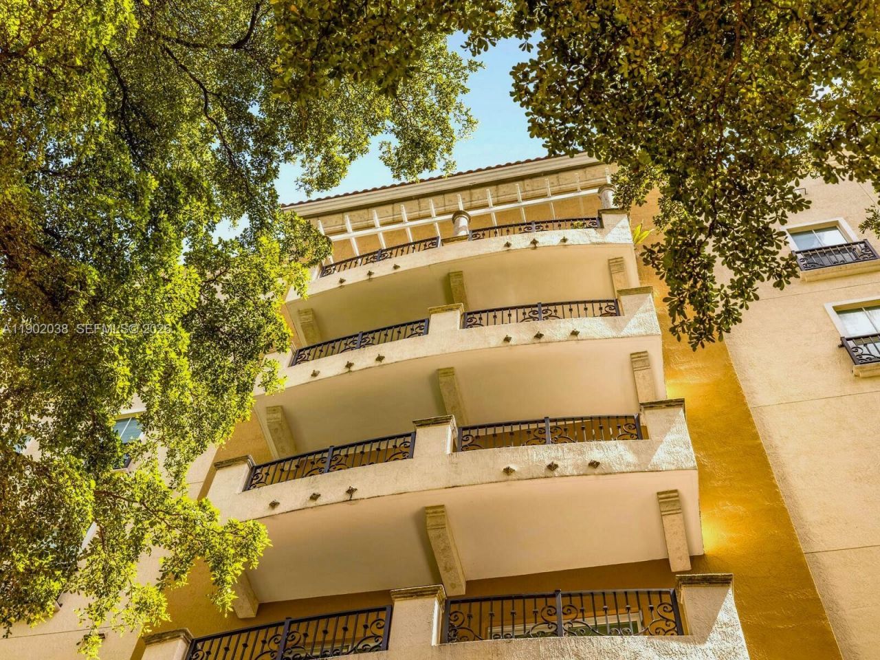 20 Calabria Ave, Unit 505, Coral Gables, FL 33134 Photo