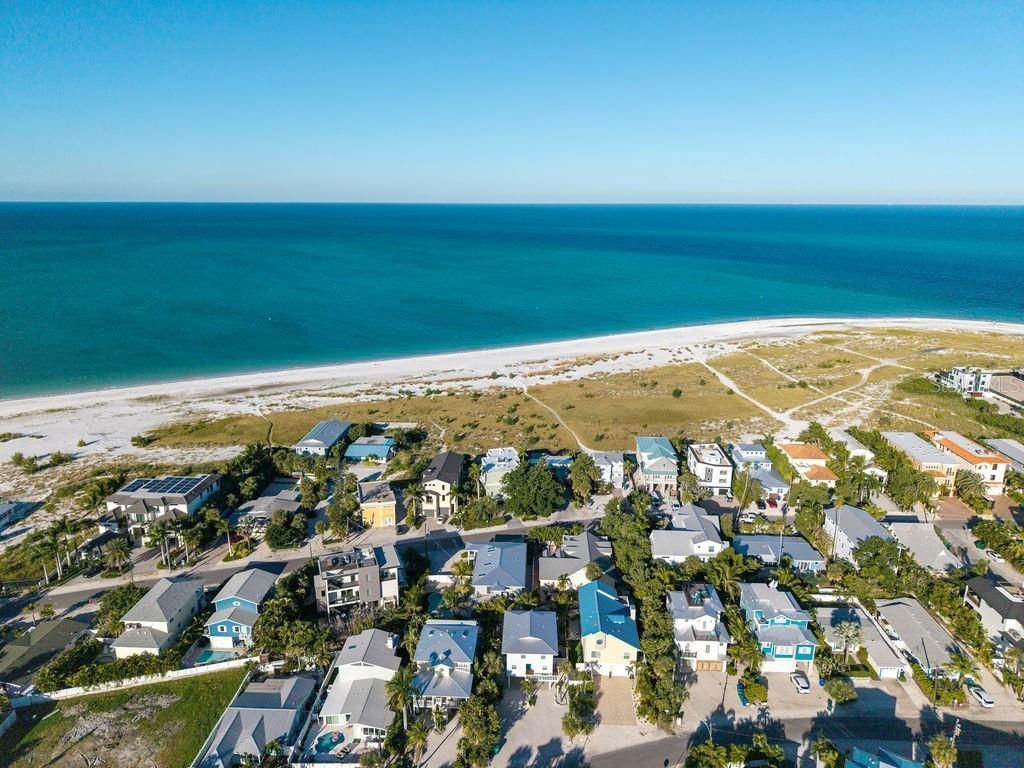 785 Jacaranda Road, Anna Maria, FL 34216 Photo