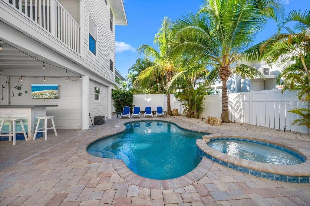 785 Jacaranda Road, Anna Maria, FL 34216 Photo