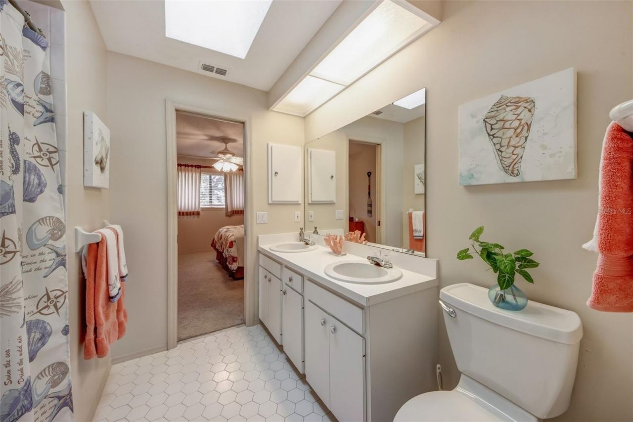 3401 Avenida Madera, Unit B, Bradenton, FL 34210 Photo