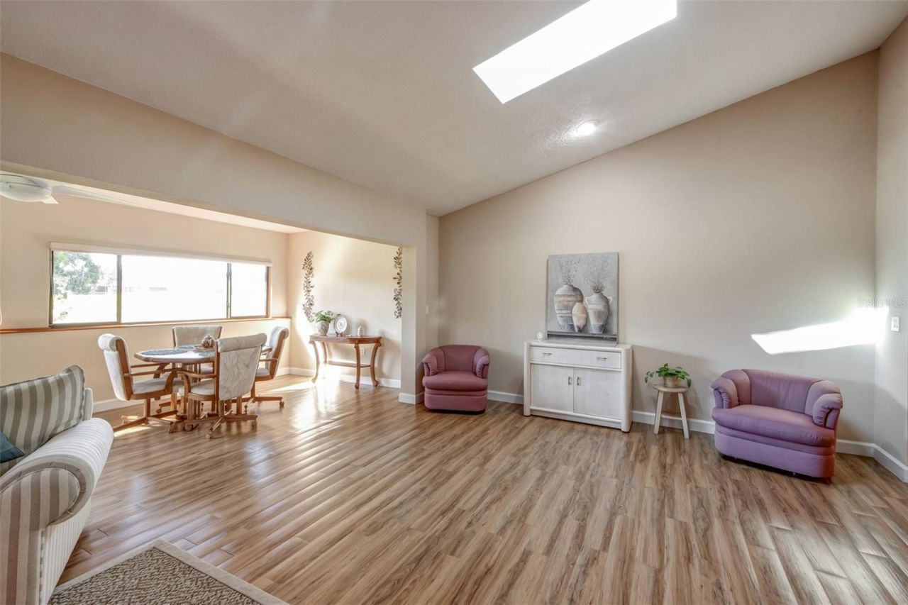 3401 Avenida Madera, Unit B, Bradenton, FL 34210 Photo