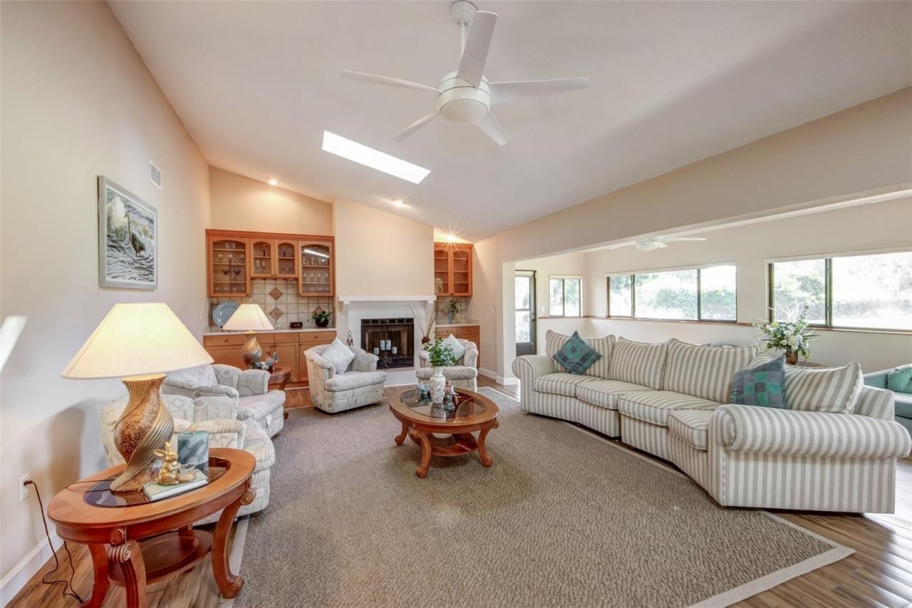 3401 Avenida Madera, Unit B, Bradenton, FL 34210 Photo