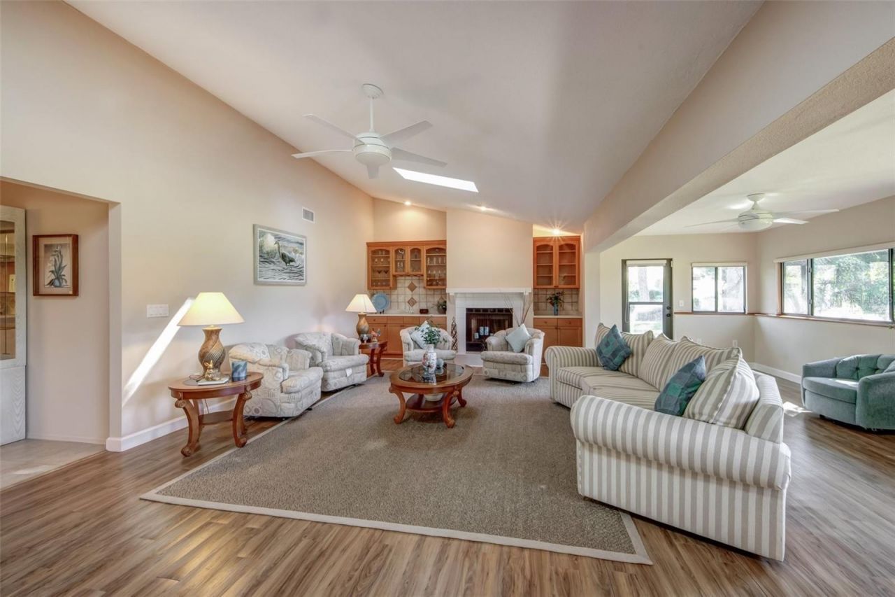 3401 Avenida Madera, Unit B, Bradenton, FL 34210 Photo