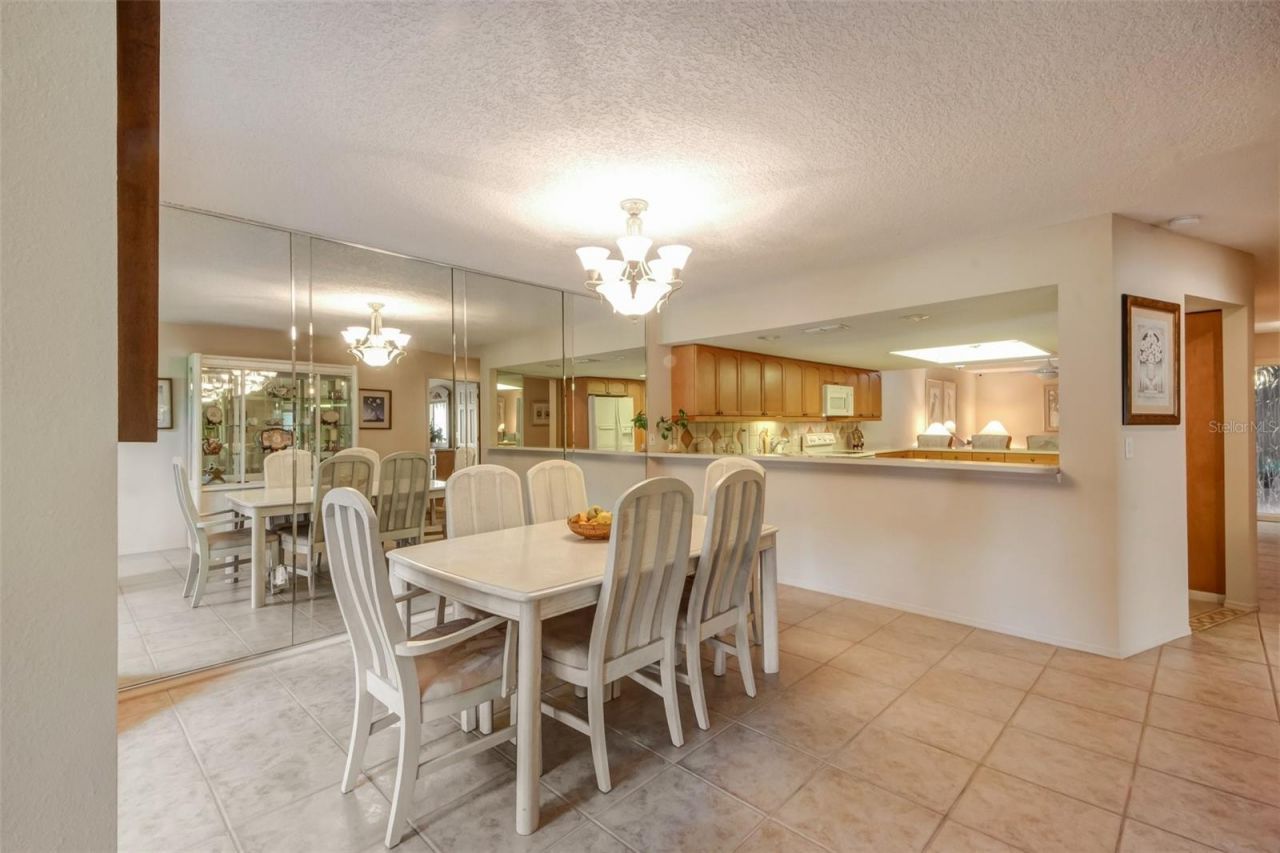 3401 Avenida Madera, Unit B, Bradenton, FL 34210 Photo