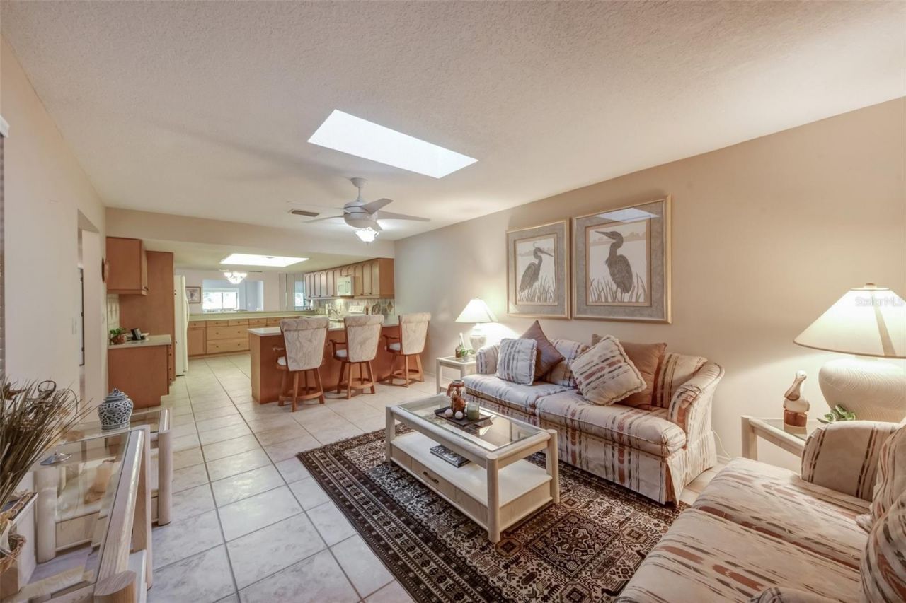 3401 Avenida Madera, Unit B, Bradenton, FL 34210 Photo