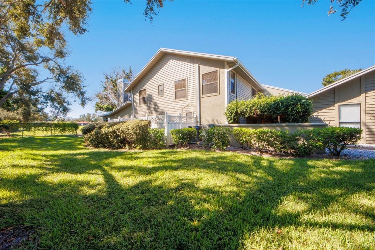 3401 Avenida Madera, Unit B, Bradenton, FL 34210 Photo