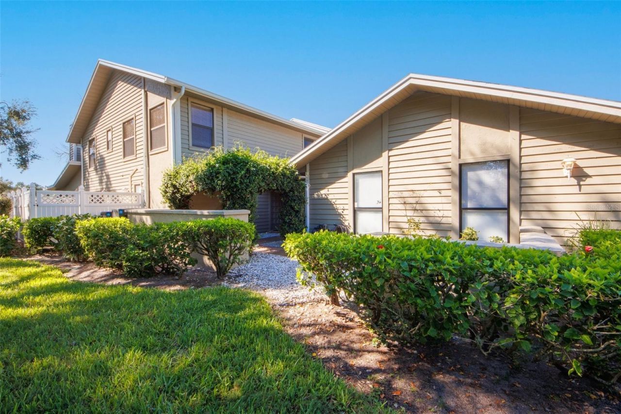 3401 Avenida Madera, Unit B, Bradenton, FL 34210 Photo