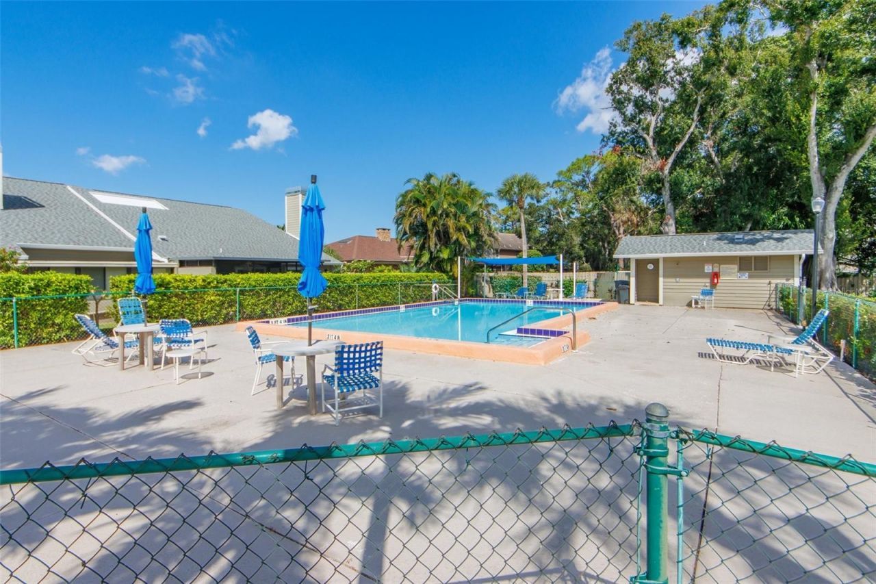 3401 Avenida Madera, Unit B, Bradenton, FL 34210 Photo