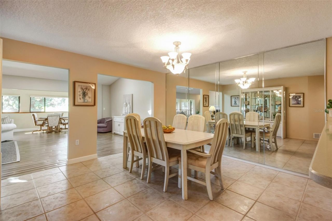 3401 Avenida Madera, Unit B, Bradenton, FL 34210 Photo