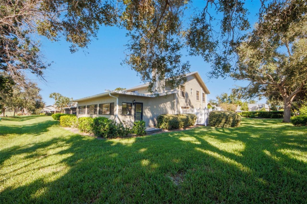 3401 Avenida Madera, Unit B, Bradenton, FL 34210 Photo