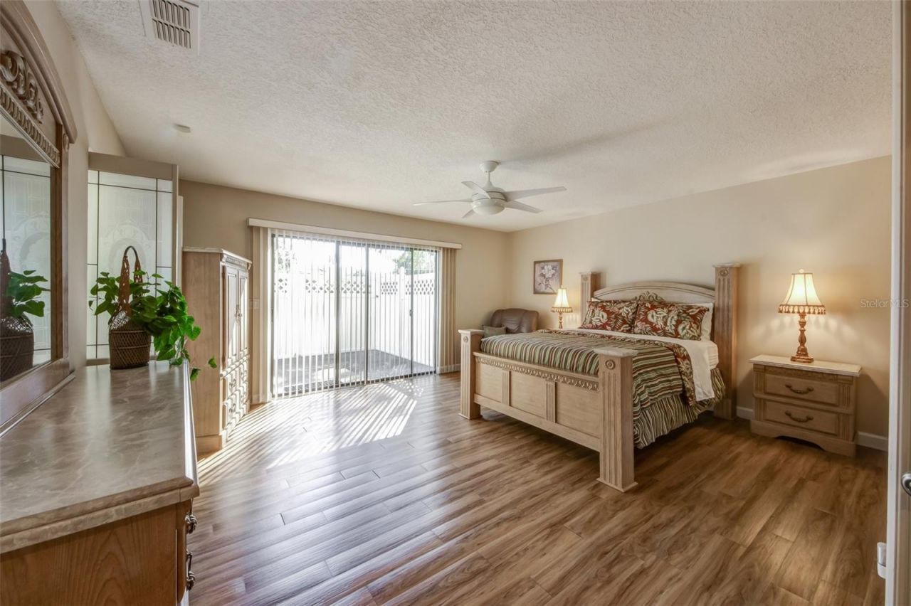 3401 Avenida Madera, Unit B, Bradenton, FL 34210 Photo