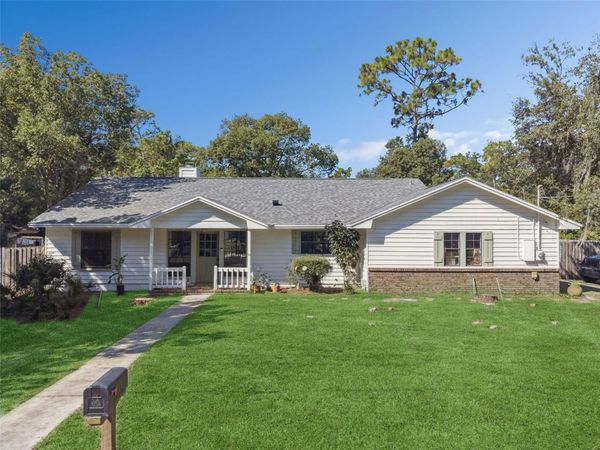 240 N LINE DRIVE, APOPKA, FL 32703