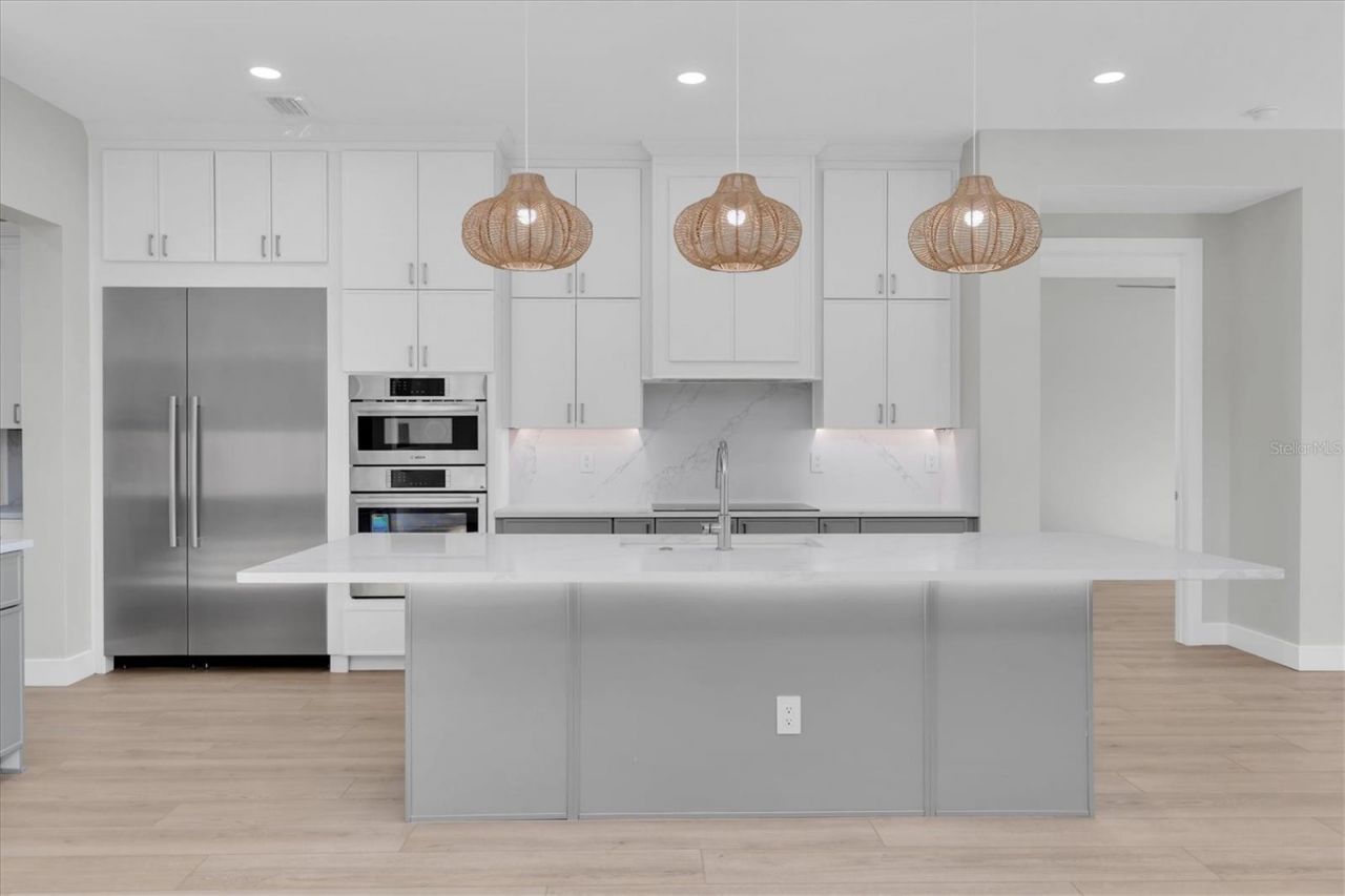 5966 Bayview Circle S, Gulfport, FL 33707 Photo