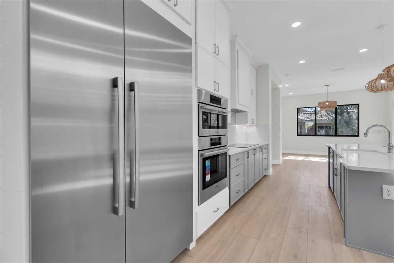 5966 Bayview Circle S, Gulfport, FL 33707 Photo