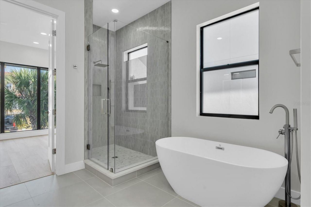 5966 Bayview Circle S, Gulfport, FL 33707 Photo