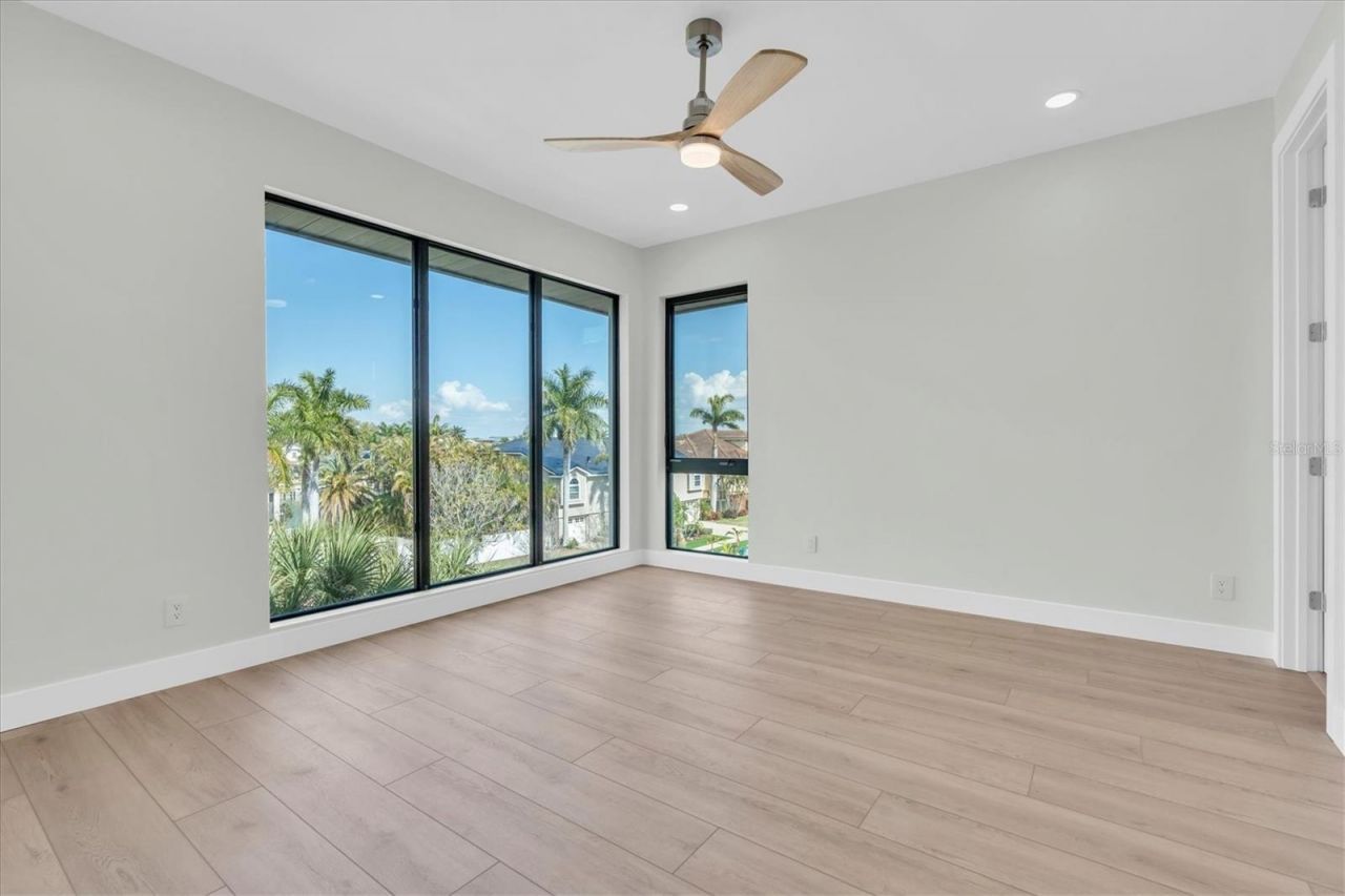 5966 Bayview Circle S, Gulfport, FL 33707 Photo