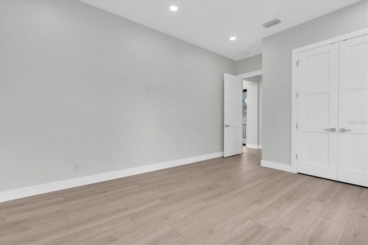 5966 Bayview Circle S, Gulfport, FL 33707 Photo