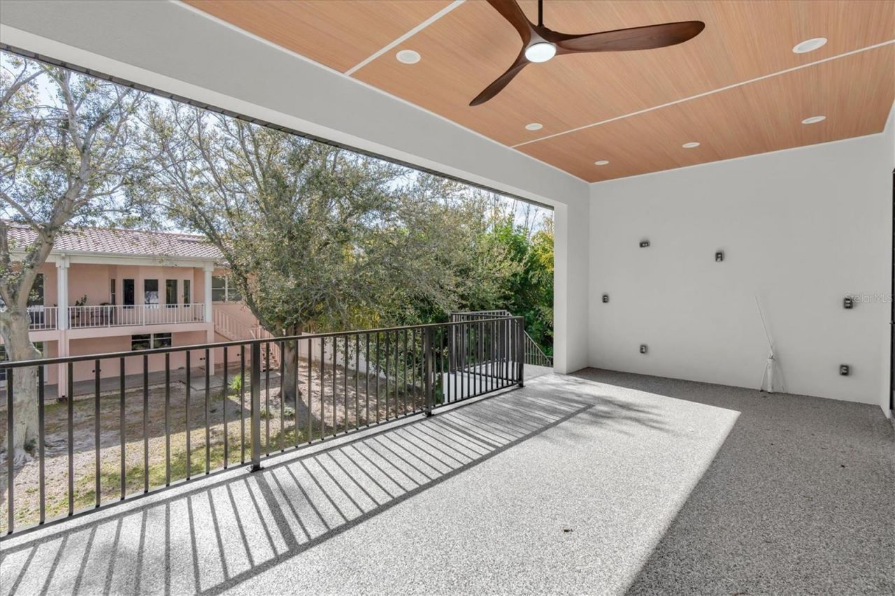 5966 Bayview Circle S, Gulfport, FL 33707 Photo