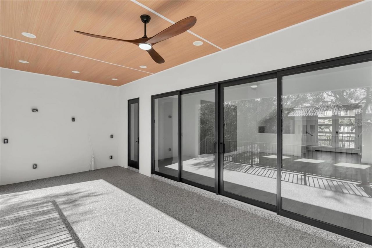 5966 Bayview Circle S, Gulfport, FL 33707 Photo