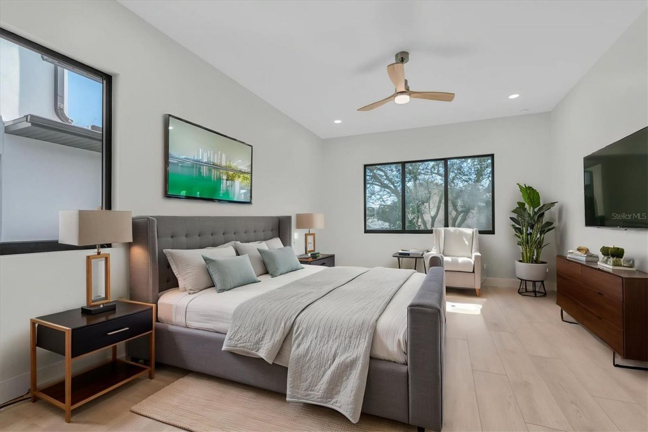 5966 Bayview Circle S, Gulfport, FL 33707 Photo