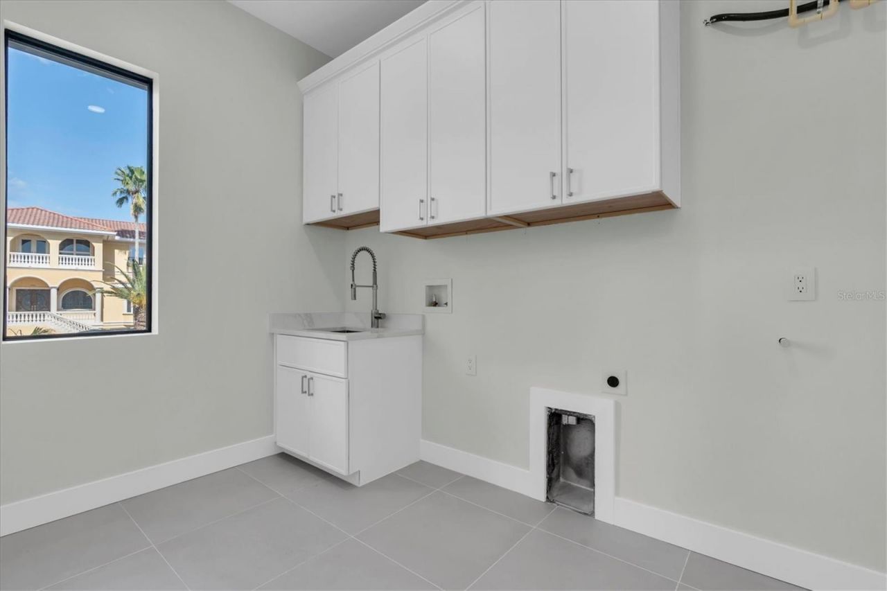 5966 Bayview Circle S, Gulfport, FL 33707 Photo