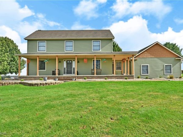 2486 Waynewood Drive NE, Fowler, OH 44418