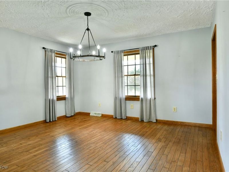 2486 Waynewood Drive NE, Fowler, OH 44418 Photo 11