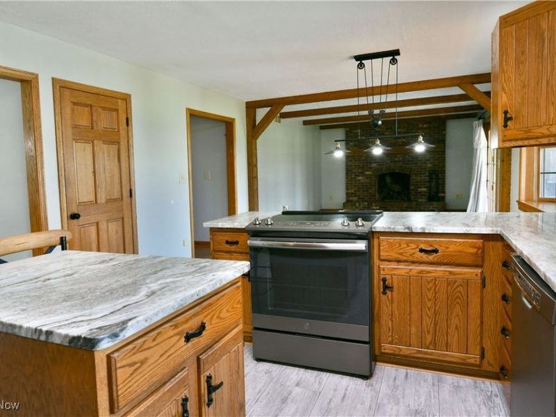 2486 Waynewood Drive NE, Fowler, OH 44418 Photo 21