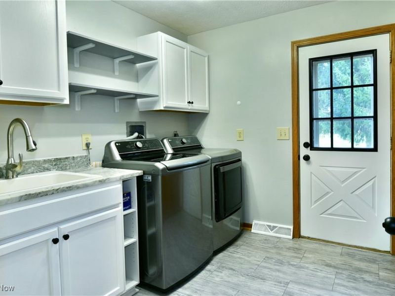 2486 Waynewood Drive NE, Fowler, OH 44418 Photo 25