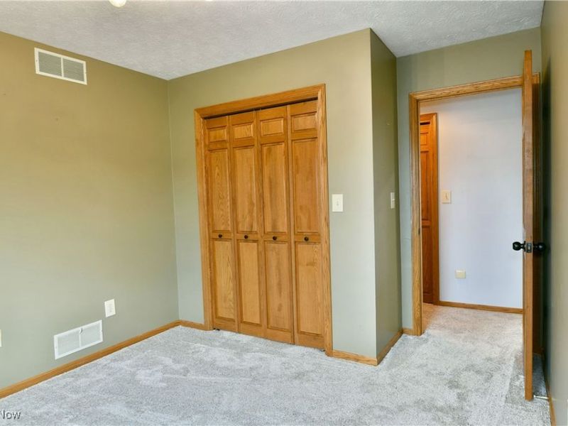 2486 Waynewood Drive NE, Fowler, OH 44418 Photo 34