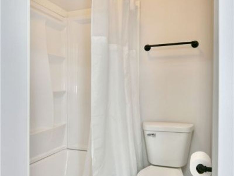 2486 Waynewood Drive NE, Fowler, OH 44418 Photo 36