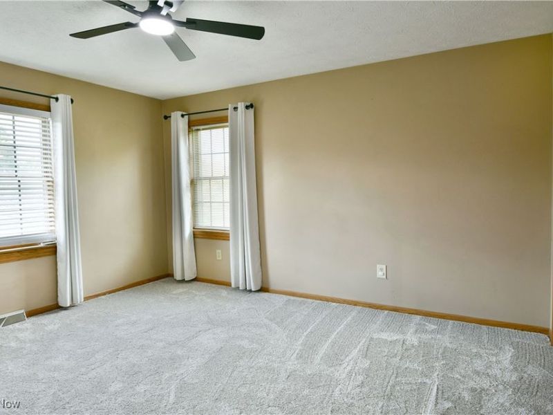 2486 Waynewood Drive NE, Fowler, OH 44418 Photo 40