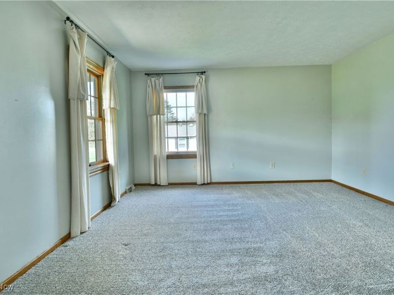 2486 Waynewood Drive NE, Fowler, OH 44418 Photo 7