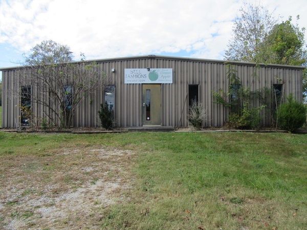 436 Mountain St , Doyle, TN 38559