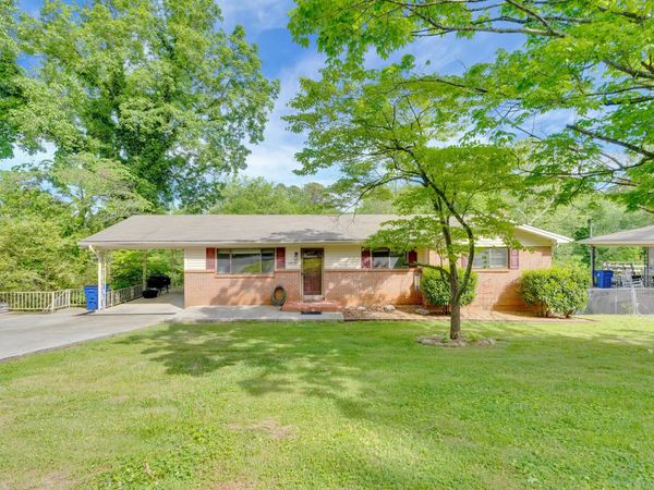 3010 Pine Drive NE, Cleveland, TN 37312