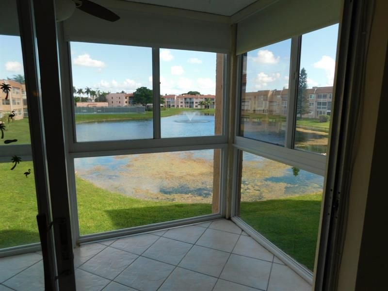 9580 Sunrise Lakes Boulevard, Unit 202, Sunrise, FL 33322 Photo