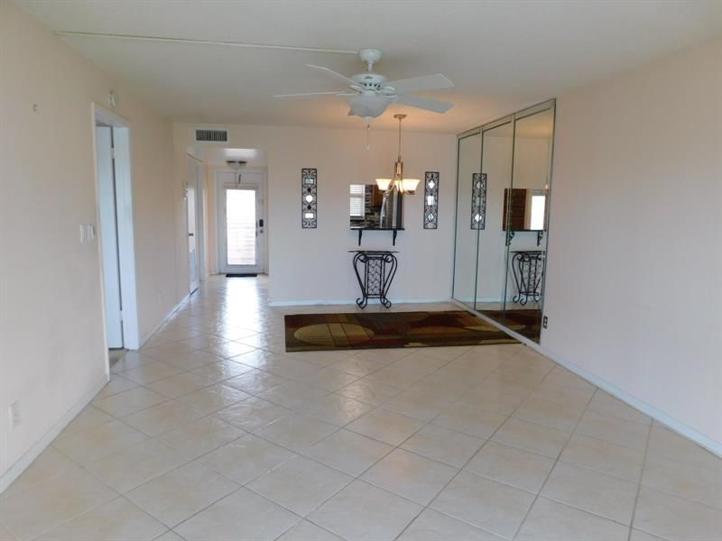 9580 Sunrise Lakes Boulevard, Unit 202, Sunrise, FL 33322 Photo