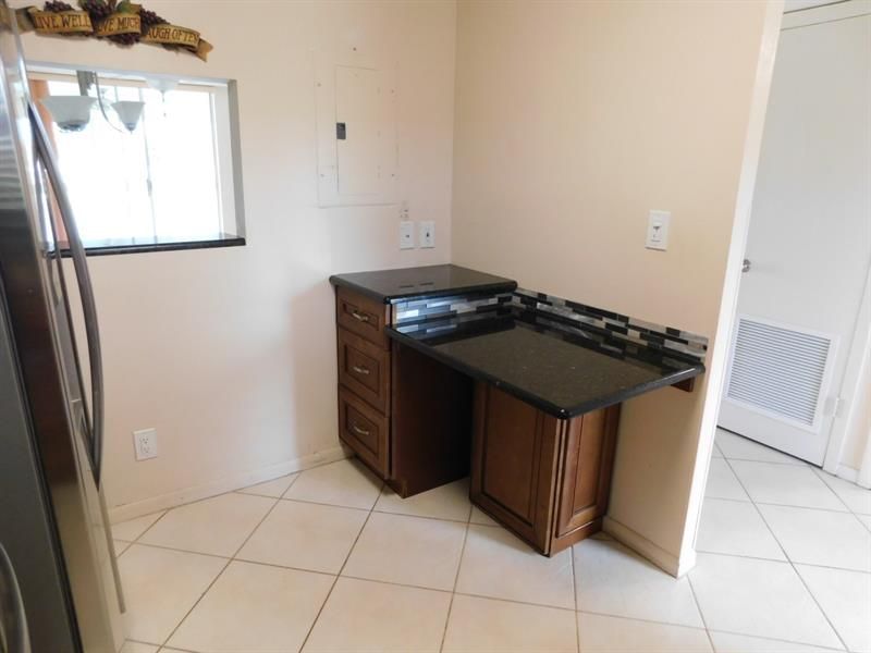 9580 Sunrise Lakes Boulevard, Unit 202, Sunrise, FL 33322 Photo