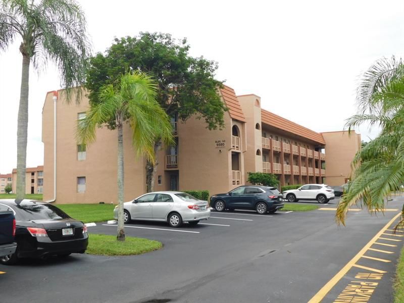 9580 Sunrise Lakes Boulevard, Unit 202, Sunrise, FL 33322 Photo