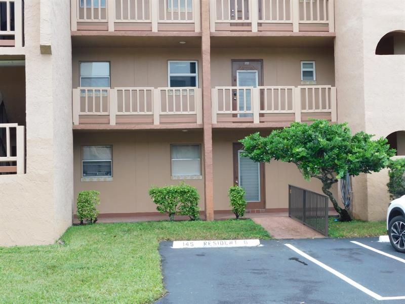 9580 Sunrise Lakes Boulevard, Unit 202, Sunrise, FL 33322 Photo