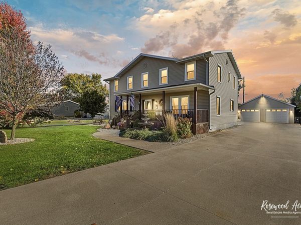 104 W Cottage Street, Sheldon, IL 60966