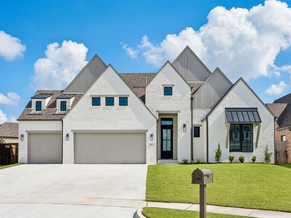 2802 W Van Buren Court, Broken Arrow, OK 74011