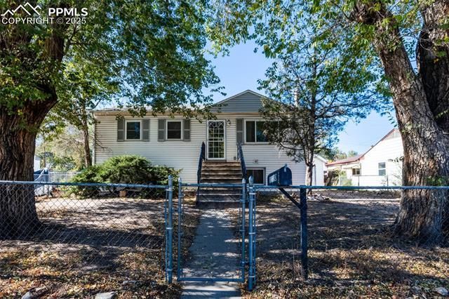 1910 S Cedar Avenue, Colorado Springs, CO 80905 Main Photo