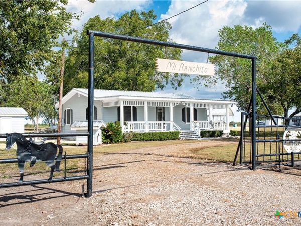 190 Hood Road, Inez, TX 77968