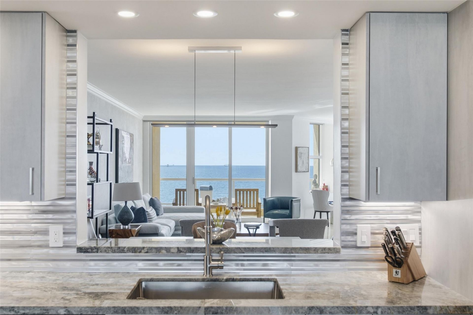 2110 N Ocean Boulevard, Unit 9D, Fort Lauderdale, FL 33305 Photo