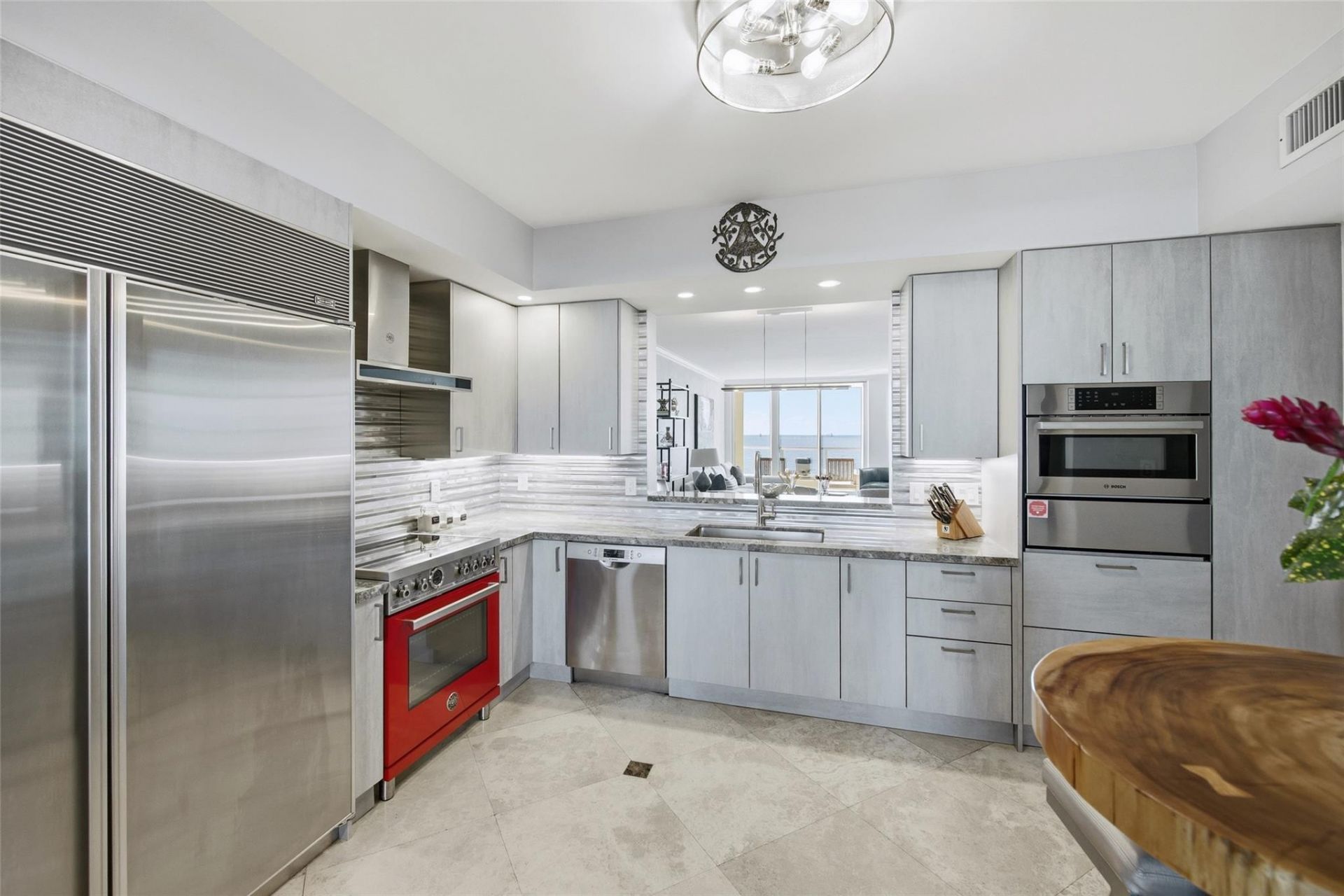 2110 N Ocean Boulevard, Unit 9D, Fort Lauderdale, FL 33305 Photo