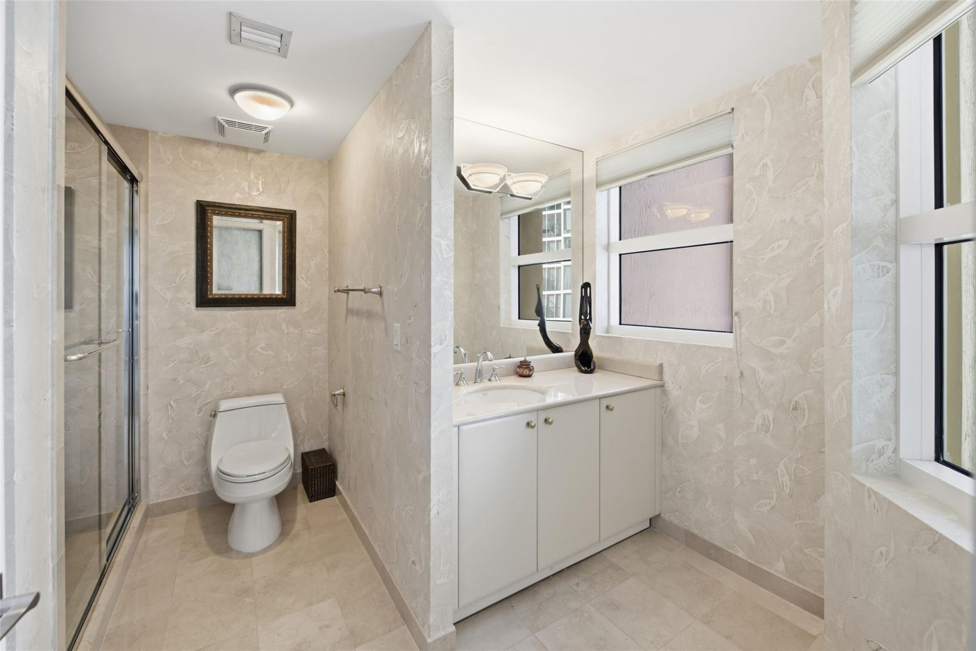 2110 N Ocean Boulevard, Unit 9D, Fort Lauderdale, FL 33305 Photo