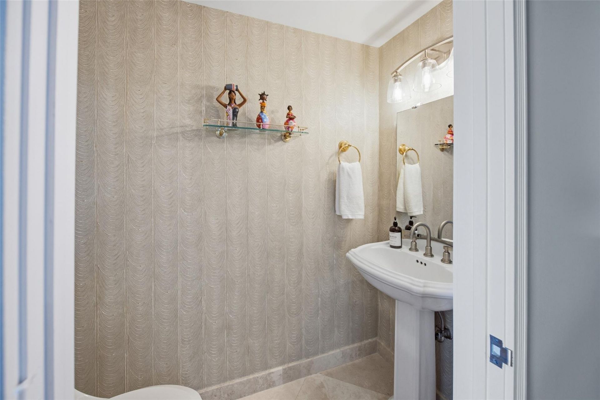 2110 N Ocean Boulevard, Unit 9D, Fort Lauderdale, FL 33305 Photo