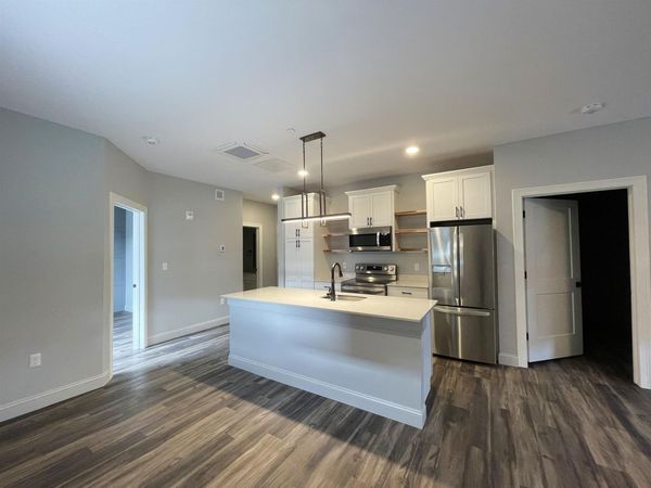 25 Lowell Street, Unit 104, Manchester, NH 03101