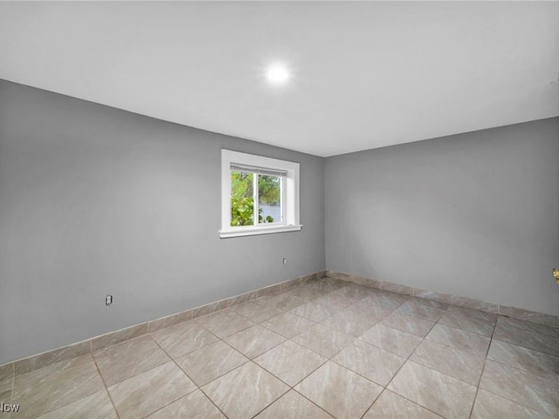 1552 E 254th Street, Euclid, OH 44117 Photo 16